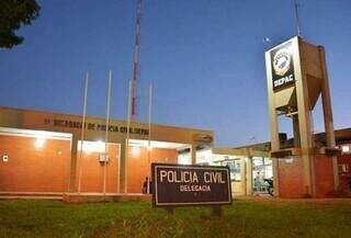 Caso foi registrado na Depac (Delegacia de Polícia Civil) de Dourados. (Foto: Reprodução/Dourados News)