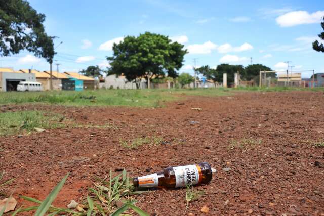 Moradores reclamam de bagun&ccedil;a que dura at&eacute; o amanhecer no Itamarac&aacute; 