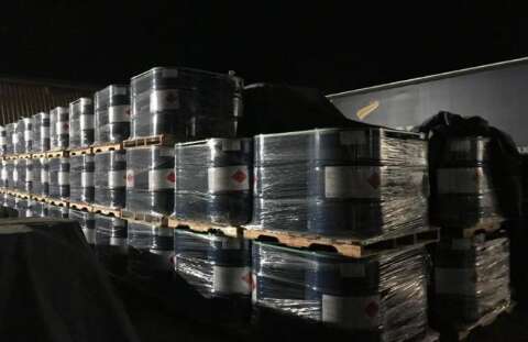 Polícia Federal apreende 231 toneladas de produto usado para refino de cocaína