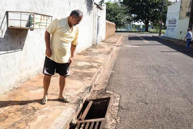 Bueiro onde adolescente caiu ser&aacute; fechado nesta semana, diz prefeitura