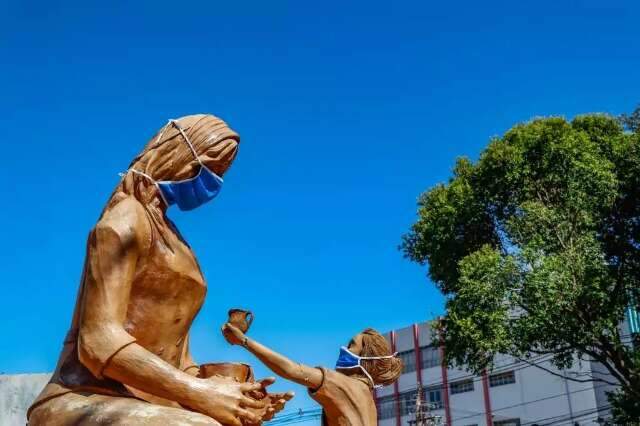 Capital desobriga uso de m&aacute;scara em locais fechados, menos em &ocirc;nibus e hospitais