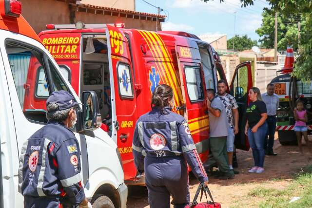 Beb&ecirc; que caiu em banheira morre ap&oacute;s 40 minutos de tentativa de reanima&ccedil;&atilde;o 