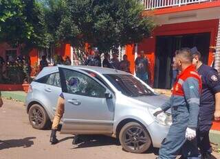 Agile metralhado nesta tarde, em Pedro Juan; dois morreram e um ficou ferido. (Foto: Direto das Ruas)