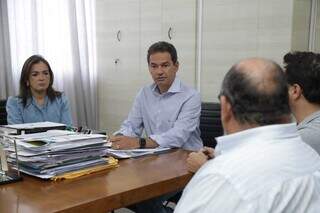 Prefeitura assina convênio para ajudar financeiramente asilos da Capital Prefeitura assina convênio para ajudar financeiramente asilos da Capital