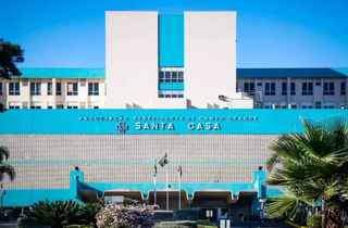 Vítima está internada na Santa Casa recebendo atendimento médico. (Foto: Arquivo / Campo Grande News)