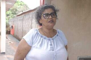 Vizinha de Nelson, professora aposentada Maria Aparecida de Lima, de 59 anos (Foto: Kísie Ainoã)