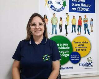 Supervisora da Agência de Empregos do Cebrac (Centro Brasileiro de Cursos), Kelliy Paim (Foto: Caroline Maldonado)