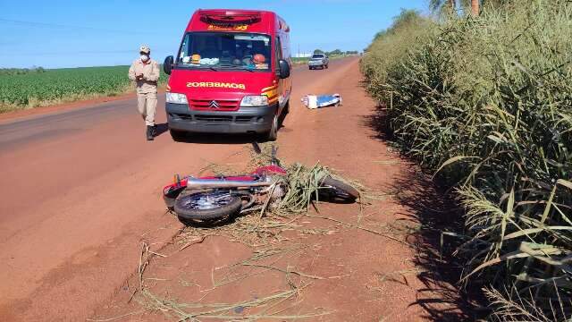 Mulher cai de moto e morre em rodovia entre Indápolis e Lagoa Bonita