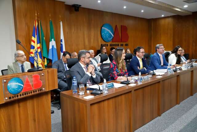 OAB suspende processos e vai apreciar paridade em listas para desembargador
