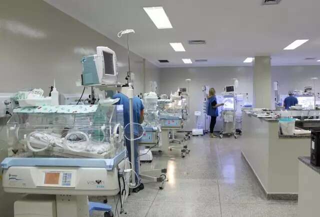 Com lota&ccedil;&atilde;o m&aacute;xima, HU suspende interna&ccedil;&otilde;es de beb&ecirc;s em UTI 