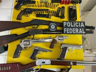 Pol&iacute;cia Federal apreende armamento sem registro em posse de colecionador em MS