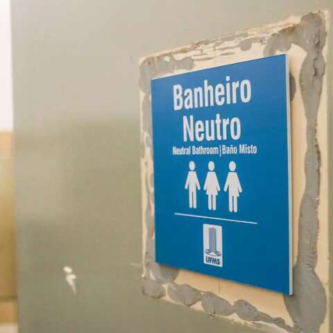 Universidade adota banheiro neutro e a polêmica já começou