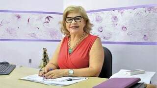 Alelis Izabel de Oliveira Gomes, que hoje atua como superintendente de Gestão de Normas. (Foto: Divulgação/Prefeitura de Campo Grande)
