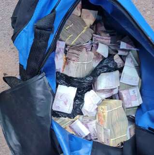 PF prende boliviano com identidade falsa e R$ 67 mil em sacola de viagem