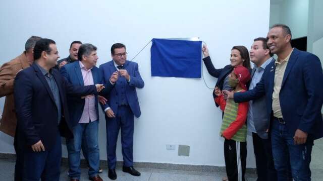 Prefeitura inaugura complexo com CRAS e pra&ccedil;a de esportes no Noroeste
