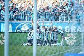 Tricolor comemorando o primeiro gol da final (Foto: Divulgação/Grêmio)