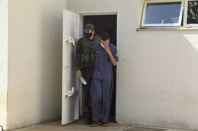 Juiz decide manter preso e sem &ldquo;benesses&rdquo; militar que matou esposa 
