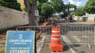 Rua interditada por causa de obras. (Foto: Divulgação)