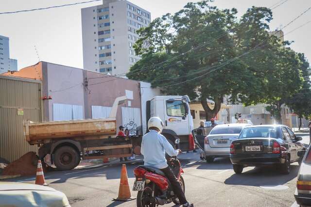 Acidentes simult&acirc;neos em diferentes trechos tumultuam tr&acirc;nsito na Capital 