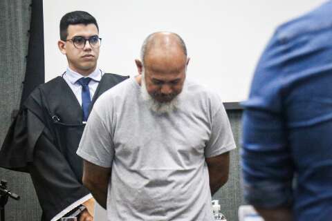 "Foi desavença por causa de uma porta", alega Pedreiro Assassino em júri