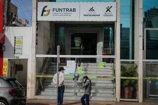 Entrada da Funtrab em Campo Grande. (Foto: Marcos Maluf) 