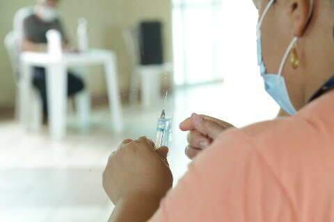 Seleta, postos e clínica da UFMS vacinam da 1ª a 4ª dose nesta quarta