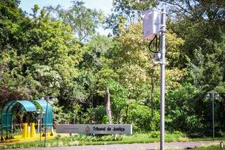 Radar instalado em frente ao Tribunal de Justiça, no Parque dos Poderes. (Foto: Henrique Kawaminami)
