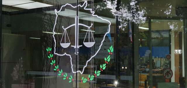 Tribunal de Justi&ccedil;a funciona pela manh&atilde; nesta sexta-feira