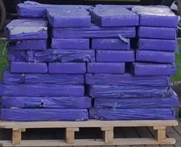 Pol&iacute;cias de MS e PR apreendem 671 kg de maconha e 200 mil ma&ccedil;os de cigarro 