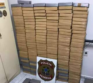 Federal apreende 210 quilos de pasta base em aparelhos de ar condicionado