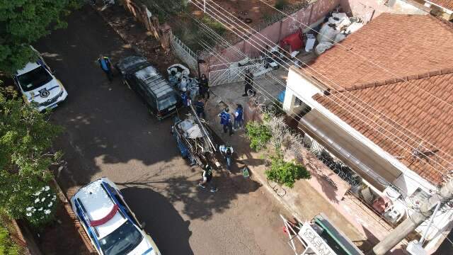 Grelhas de bueiros furtadas do &quot;Reviva&quot; s&atilde;o apreendidas em ferros-velhos  