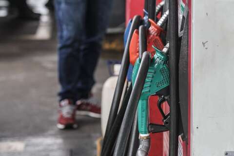 A R$ 6,99, preço médio da gasolina fica estável pela 4ª semana seguida em MS