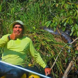 Ca&ccedil;ador de sucuris, Vilmar topa tudo para mostrar a beleza delas