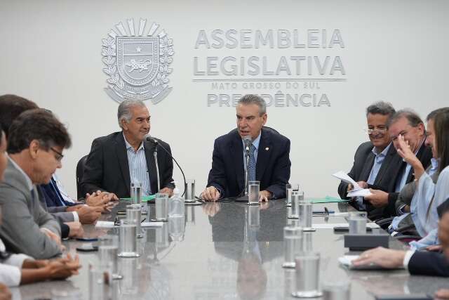 Na Assembleia, Reinaldo garante R$ 28 milh&otilde;es para emendas parlamentares