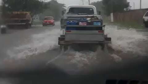 Chuva alaga diversos bairros de Porto Murtinho