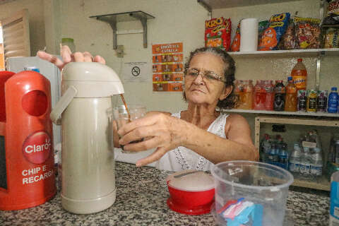 Ap&oacute;s aturar muito b&ecirc;bado, hoje Maria consola reprovados do Detran