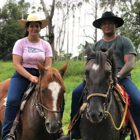 Em rancho dentro de Campo Grande, opção de turismo é passeio a cavalo