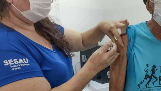 Quinta-feira ter&aacute; plant&atilde;o para vacina&ccedil;&atilde;o contra covid e gripe na Capital