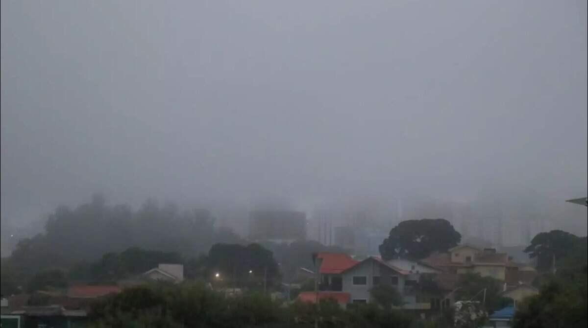 Dia amanhece com chuva, neblina e friozinho nos quatro cantos de MS - Meio  Ambiente - Campo Grande News