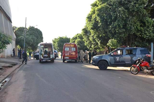 Homem que tentou se matar ap&oacute;s atirar na esposa permanece em estado grave  