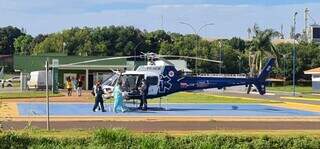 Adoslescente que estava na Hilux foi levada de helicóptero para um hospital de Toledo (Foto: Portal Rondon)