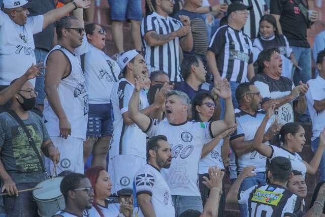 Confiantes no t&iacute;tulo, torcida do Galo faz a festa no &uacute;ltimo jogo em casa