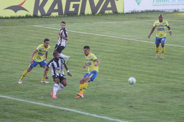 Com gol de Juninho, Oper&aacute;rio vence o Dourados por 1 a 0 no Moren&atilde;o