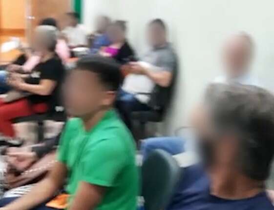 Motoristas perdem viagem e ficam pela 2&ordf; vez sem exame para renovar CNH