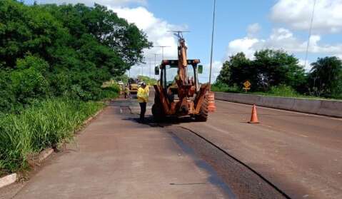 Agesul implanta asfalto novo em trecho de rodovia danificado pela chuva