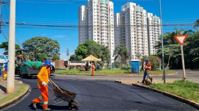 Recapeamento e sinaliza&ccedil;&atilde;o deixam Rui Barbosa interditada