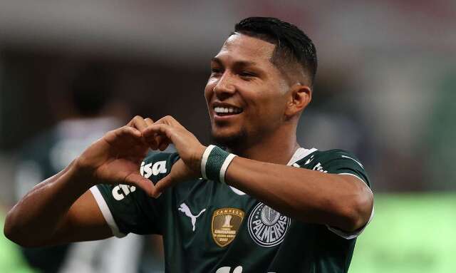 Palmeiras &eacute; melhor e vence Derby por 3 a 0 em Barueri