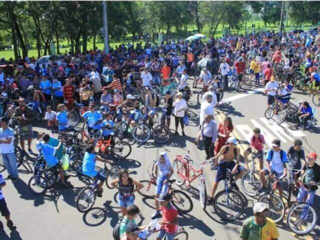 Tradicional passeio cicl&iacute;stico do trabalhador volta ap&oacute;s 2 anos suspenso