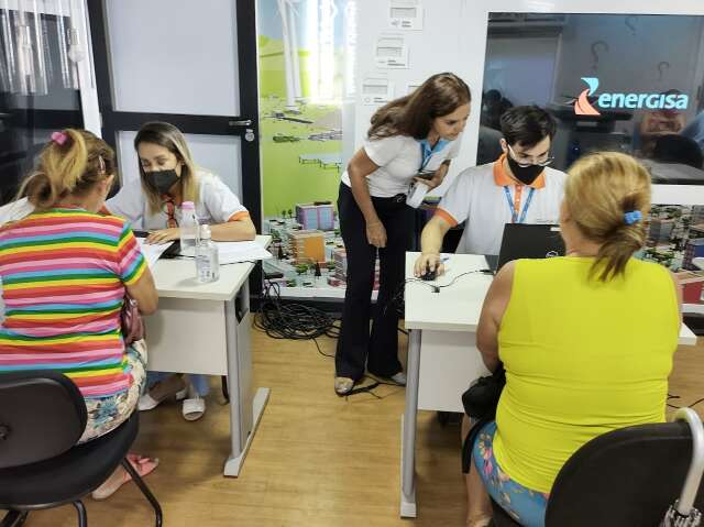 Energisa retoma projeto pela cidade e cadastro de clientes na Tarifa Social