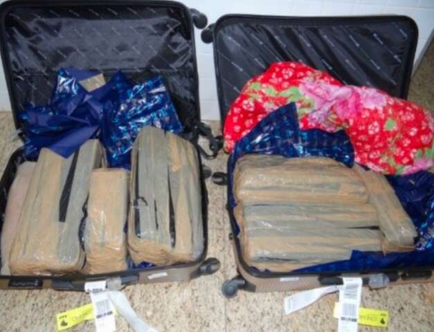 Mulher &eacute; presa ao tentar embarcar com 27kg de maconha no Aeroporto